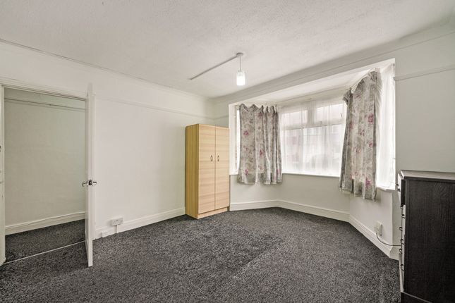 76, Everton Drive, Middlesex photo 2