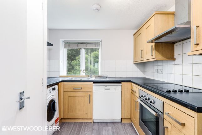 25 Castile Court, Eleanor Way, Waltham Cross photo 4