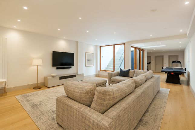 30, Cloncurry Street, London photo 2