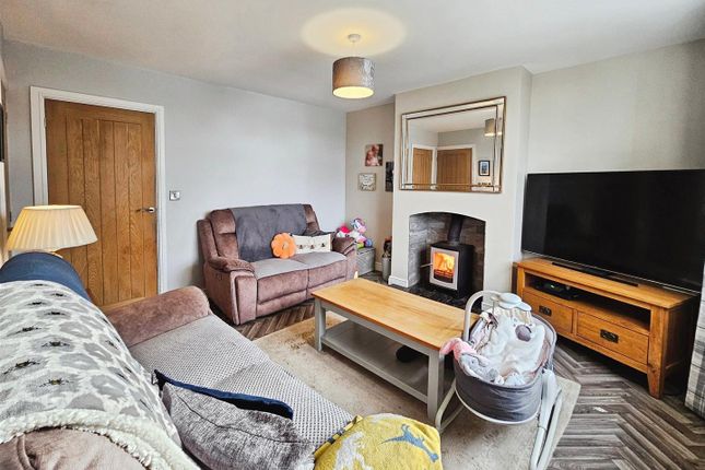 Glenlyn, Willfield Lane, Brown Edge photo 2