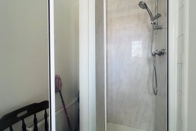 Room 7, 34, WORTHING photo 3