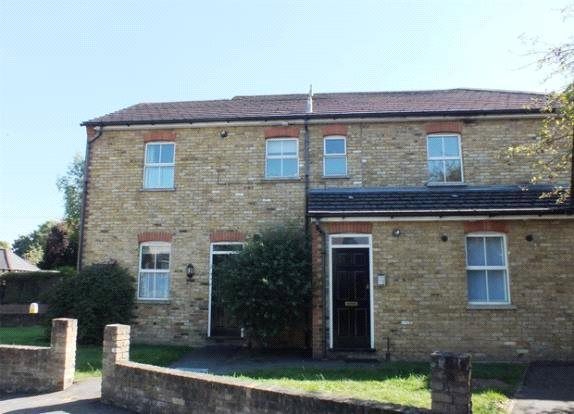 Thumbnail Flat to rent in Middle Hill, Egham, Surrey