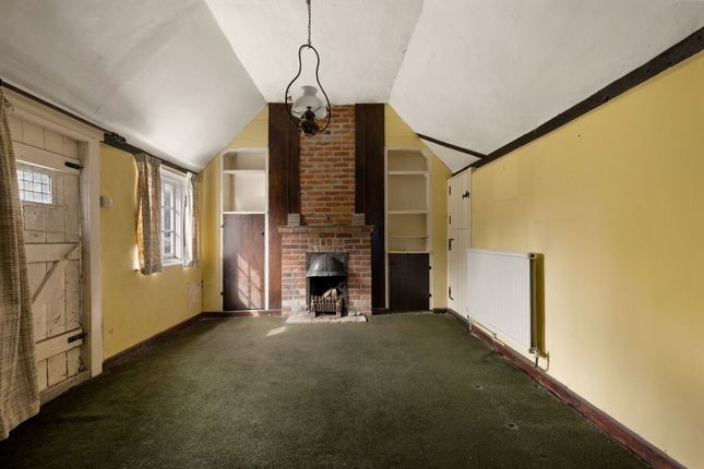 Tudor Cottage, Green Lane, Colchester photo 4
