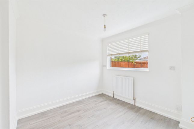 15, Whitfield Close, Eaglescliffe photo 3