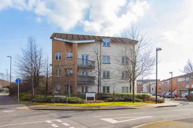 Thumbnail Flat to rent in Grangemoor Court, Cardiff