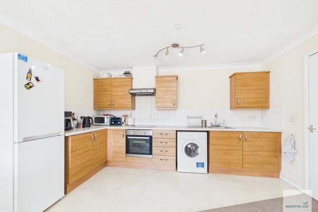 30, Brook Court, Nottingham photo 2