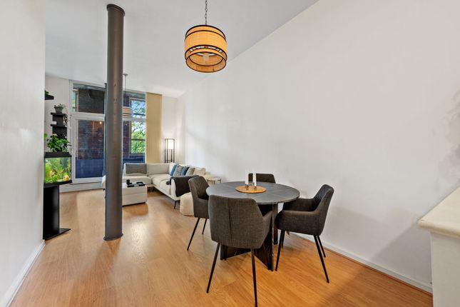 Apt 328, Holden Mill Blackburn Road, Bolton photo 4