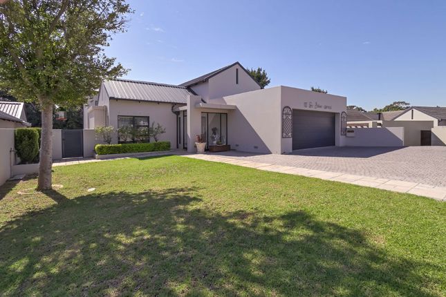 Thumbnail Detached house for sale in 10 St Johns Wood Crescent, Durbanville Hills, Northern Suburbs, Western Cape, South Africa