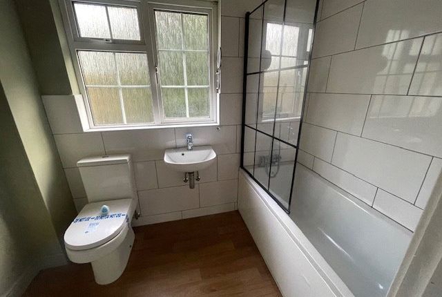 87, Oaklands, Godstone photo 4