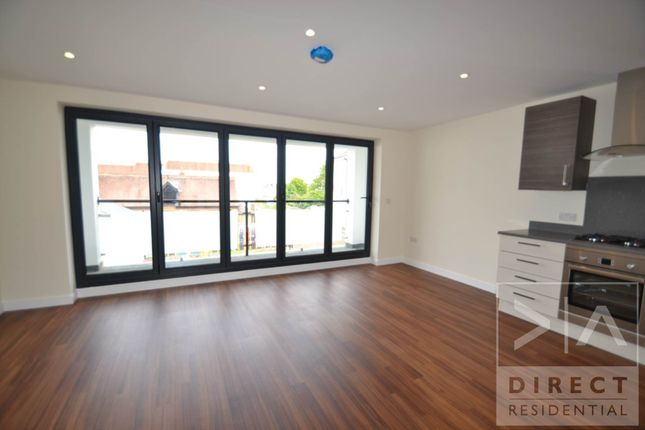 Thumbnail Flat to rent in West Street, Epsom