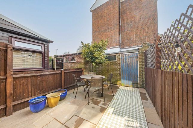 52, Fulwood Walk, London photo 4