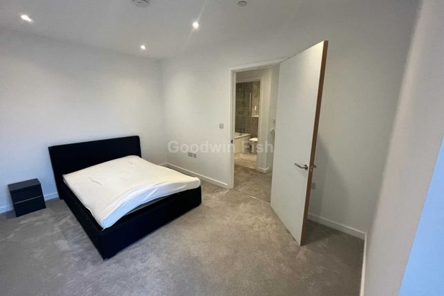 Flat to rent in Fifty 5Ive, 55 Queen Street, Blackfriars