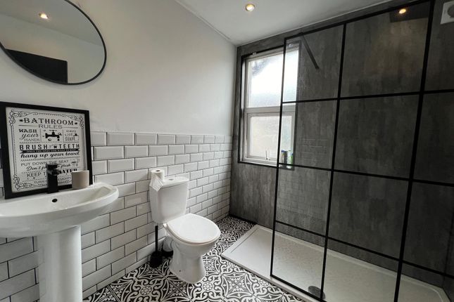 28 Brookdale Road, Liverpool photo 3