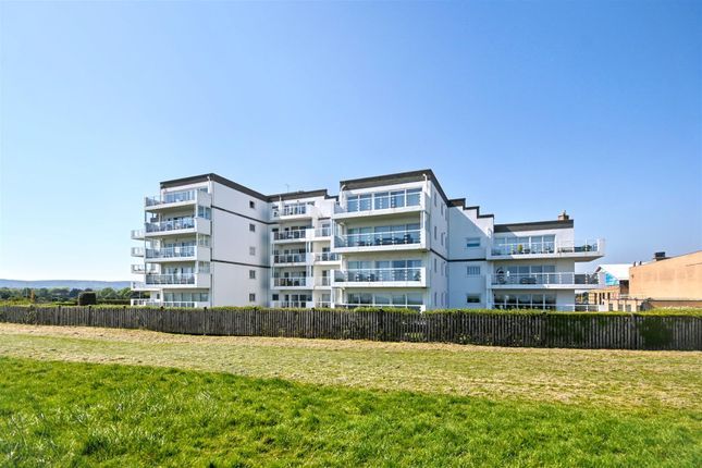 Flat 3, Monarch House, Royal Parade, Eastbourne photo 2