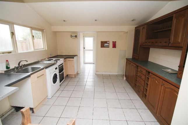 8, Dunmow Road, Bishop's Stortford photo 2