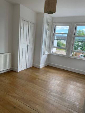 Thumbnail Flat to rent in Old Road, Oxford