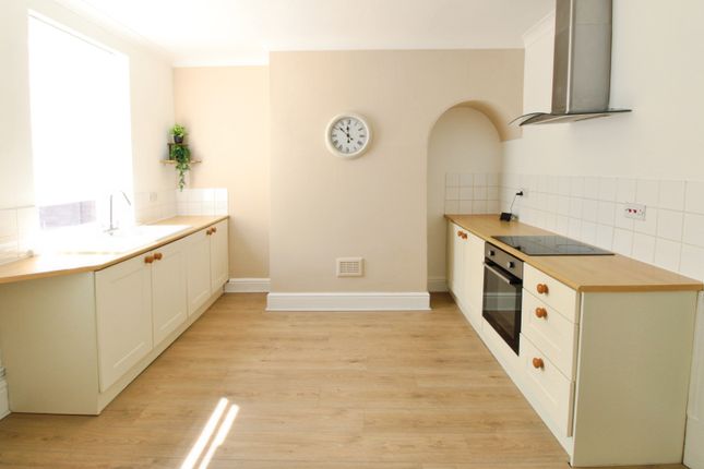 40, Tiln Lane, Retford photo 4