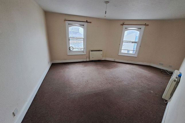 42 Terminus Road, Eastbourne photo 2