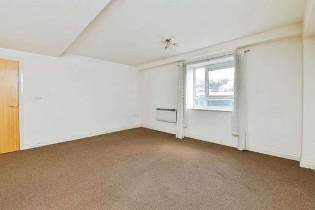 Flat 9, 237, Albert Road, Plymouth photo 3