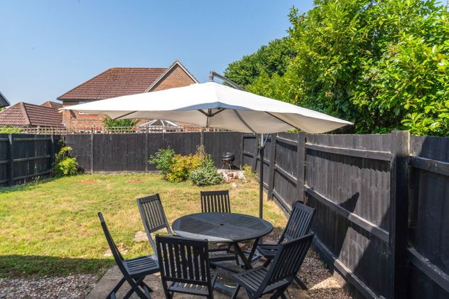 22, Chatfield Way, West Malling photo 2
