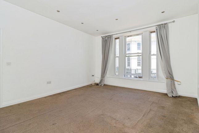 54A,, Victoria Street, Devon photo 3