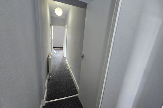 18a, Goresbrook Road, Dagenham photo 5