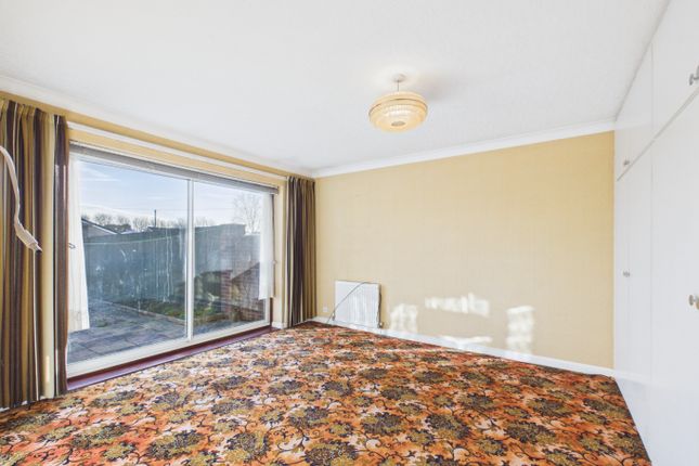 64 Airedale, Hull, East Riding of Yorkshire photo 4