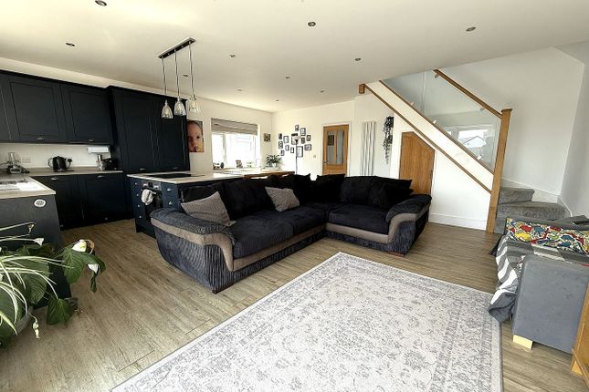 30, Kinson Avenue, Poole photo 3