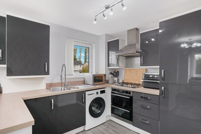 1/3, 1, Hallhill Crescent, Johnstone photo 4