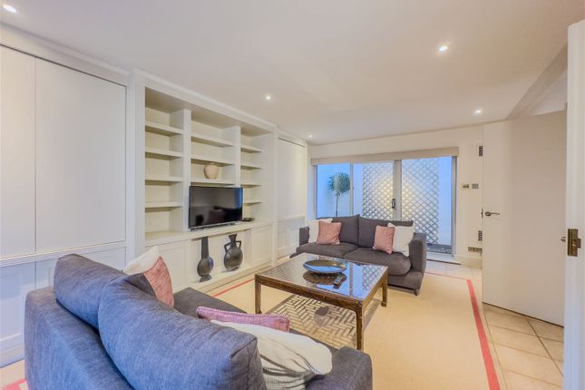 Town house to rent in Squire Gardens, St Johns Wood Road, St Johns Wood