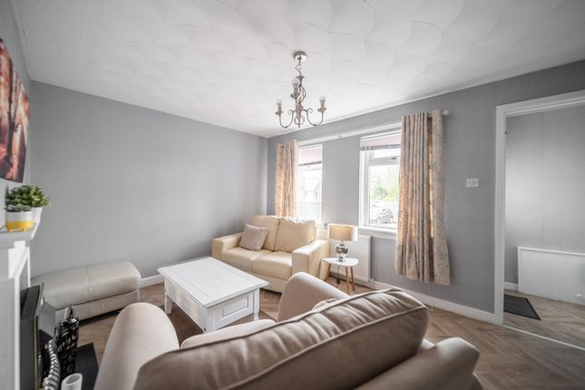 17, McAllister Court, Stirling, Scotland photo 3