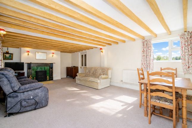 12, Main Road, Milton Keynes photo 3