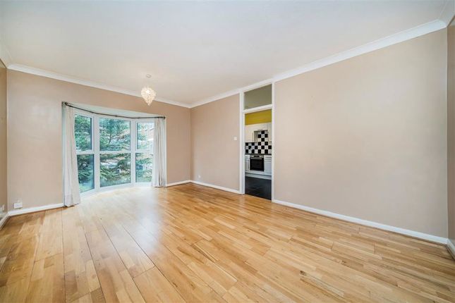 4 Lilac Court, 2, Teddington Park Road, Teddington photo 4