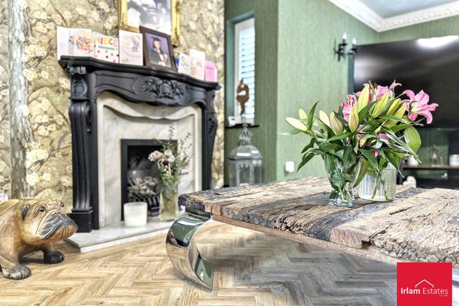 70 Wardley Hall Lane, Manchester photo 3