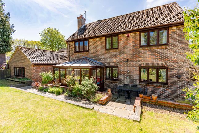 2, Heathlands, Welwyn photo 2
