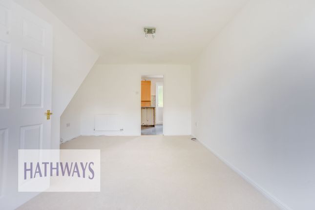 7 Dean Court, Cwmbran photo 5