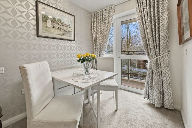 Apt 44, Broadfield Court Park View Road, Manchester photo 4