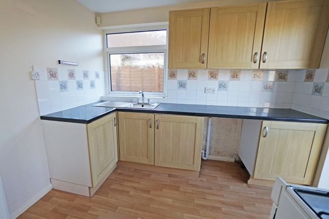 40, Highcroft Crescent, Bognor Regis photo 3
