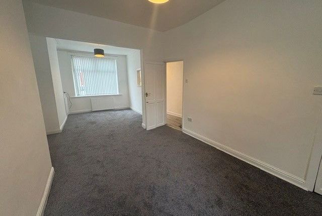 34, Harold Avenue, Manchester photo 5