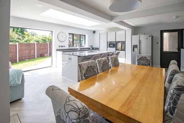 8 Maple Close, Beetley, Norfolk photo 3