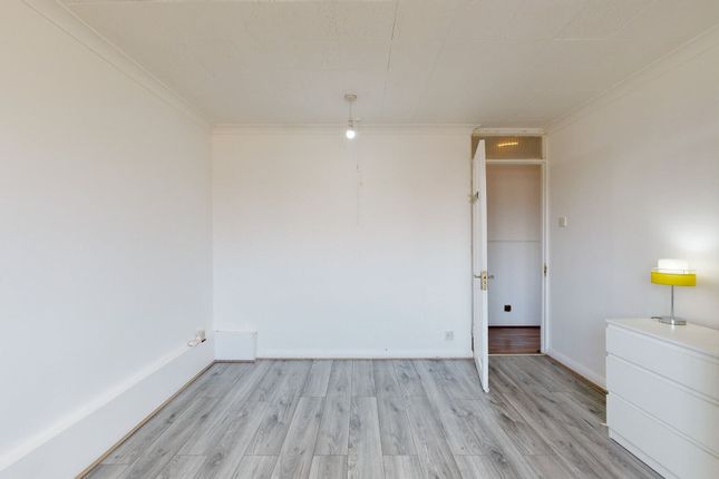 Flat for sale in Fowler House, South Grove, London
