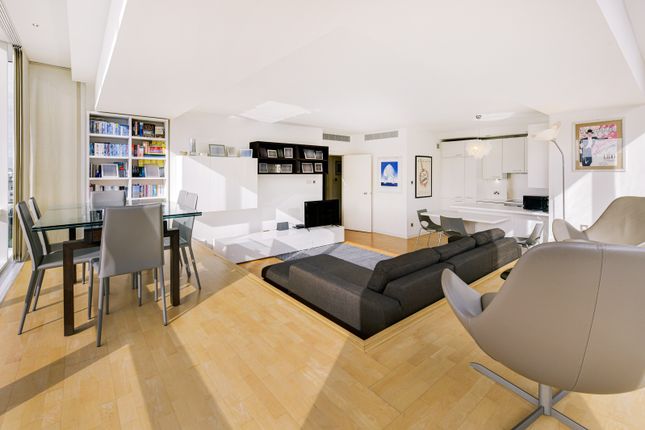 Flat to rent in Grosvenor Road, Pimlico SW1V