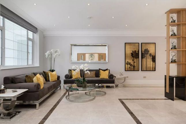 20, Market Mews, London photo 2