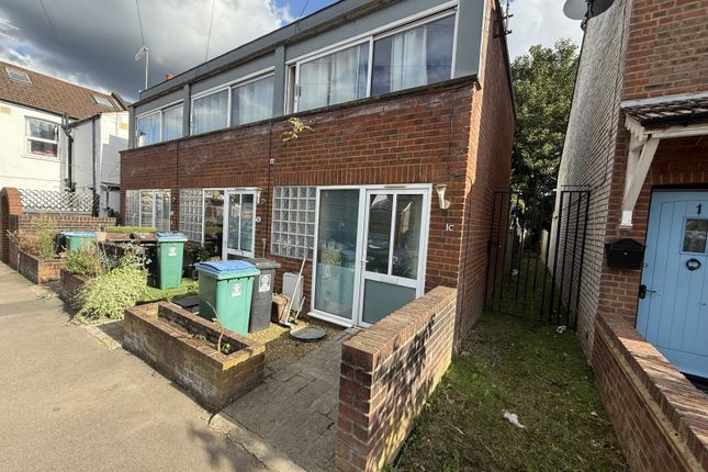 One Bedroom End Terrace House For Rent