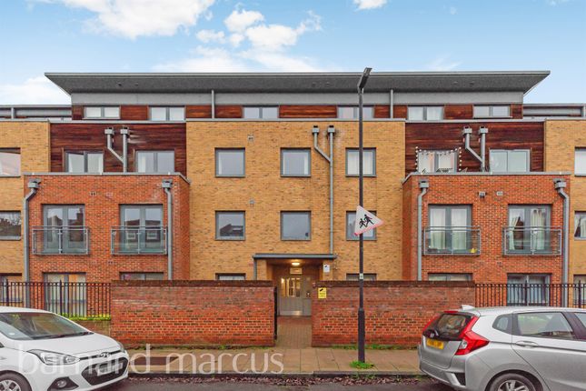 Flat 13, 39, Effra Parade, London photo 2