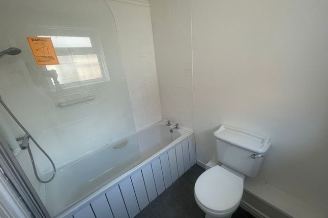 10 Richard Terrace, Bishop Auckland photo 5