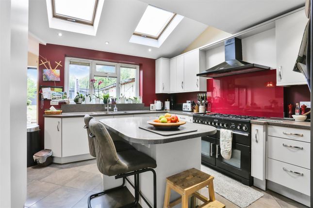 20, Crichton Road, Carshalton photo 4