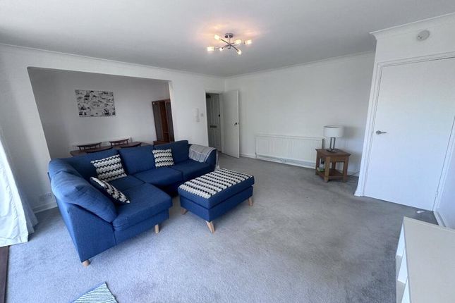 28, Brynfield Court, Swansea photo 2