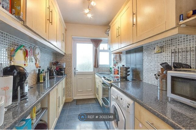 Scorton Avenue, Perivale, Greenford photo 3