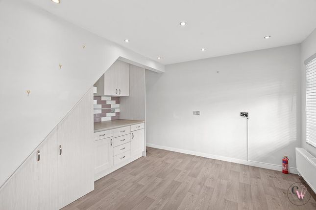 3, Felix Road, Northwich photo 4